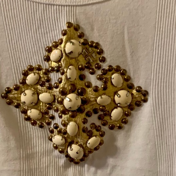 🎄Y2K Twisted Heart Embellished Cross White Tank Medium 4-6 - Picture 9 of 10